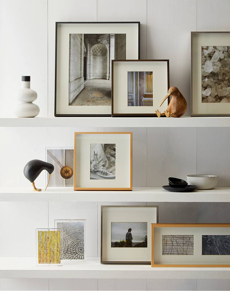How To Make A Gallery Wall (Selecting, Arranging + Layout Ideas!) - Studio  DIY