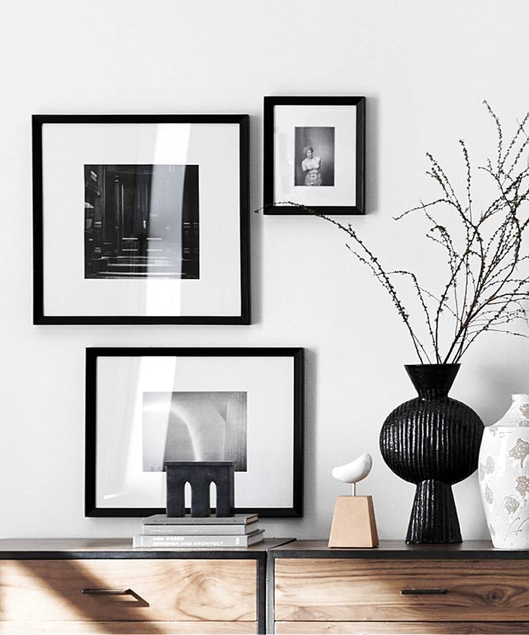 Home Living Room Wall Hanging Gallery Kit Photo Frame Wall Hanging Small  Wall Decoration Hanging Wall Combination Picture Frame Simple Black And  White Vertical Photo Wall (Color : Black White Box) 