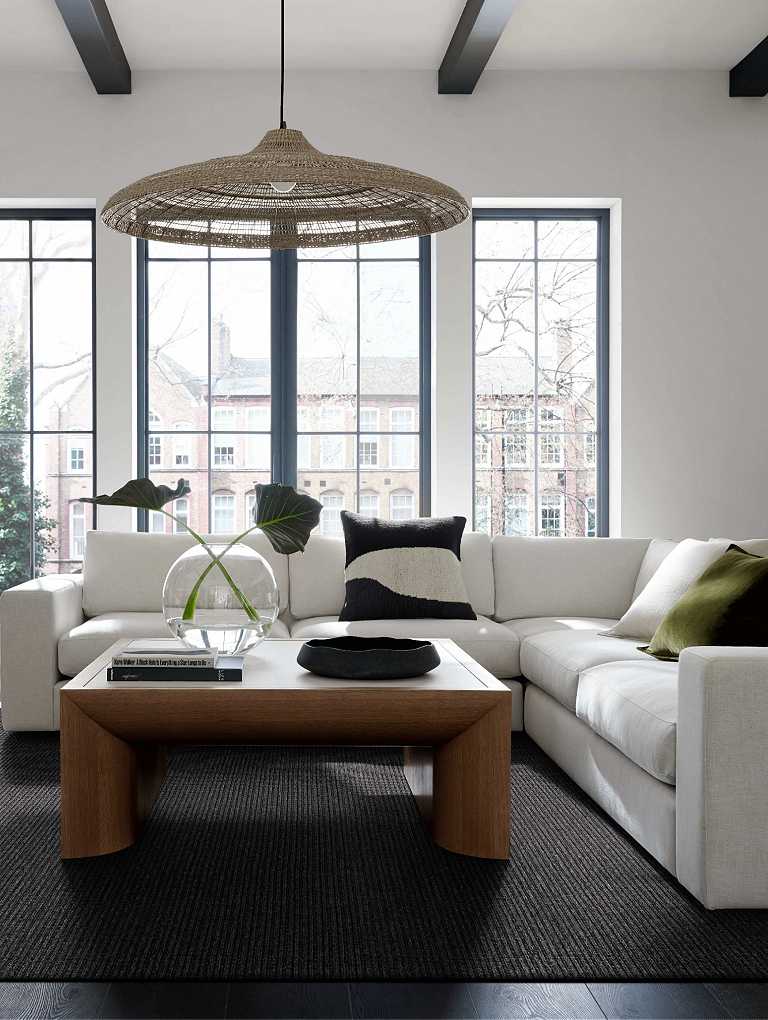 6 Things to Consider When Choosing a Living Room Rug