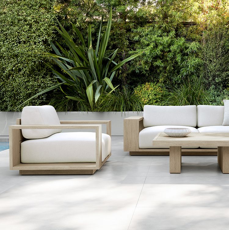 Outdoor Furniture: the Essential and Soft Design of Summer Lounges