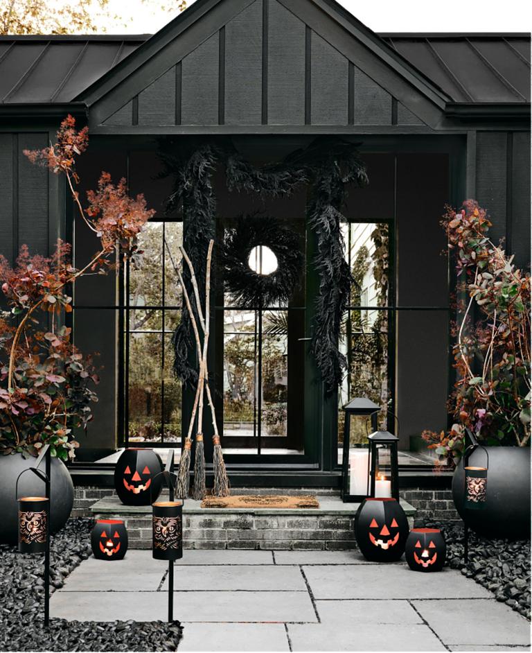 Top 99 halloween decor canada to embrace the season in the Great White North