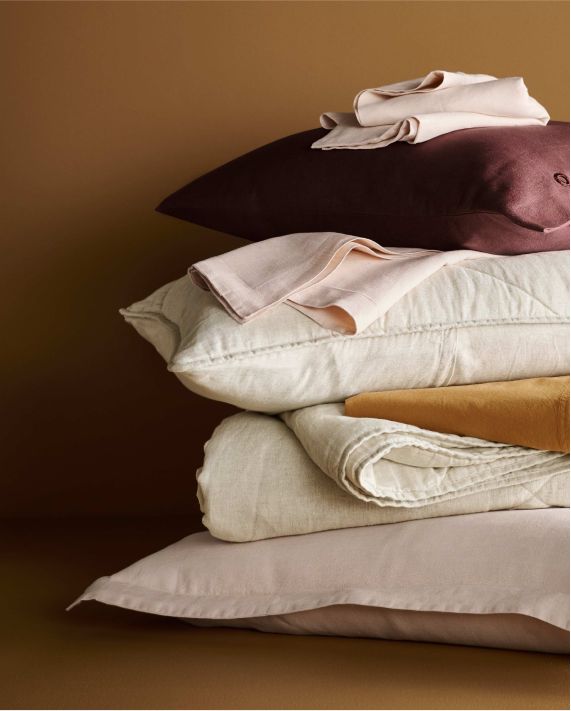 Crate and hot sale barrel bed linens