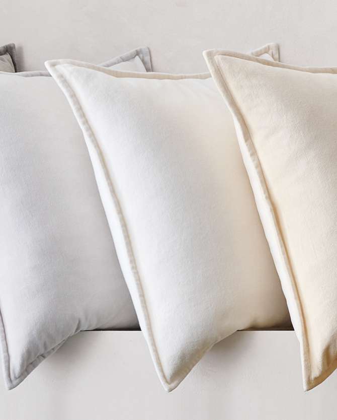 How to Arrange Throw Pillows on a Couch - Driven by Decor