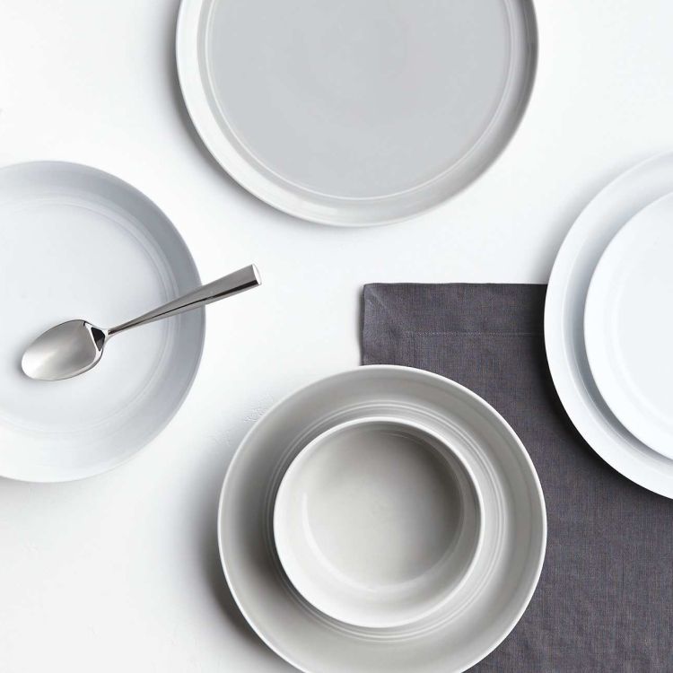 Crate and barrel white cheap dishes