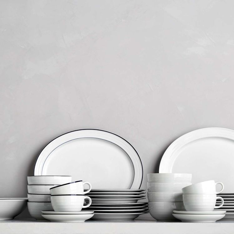 Roulette White Ripple Dinnerware