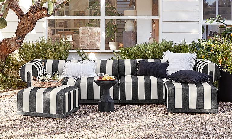 Black And White Outdoor Furniture, Crate And Barrel Outdoor Furniture Covers