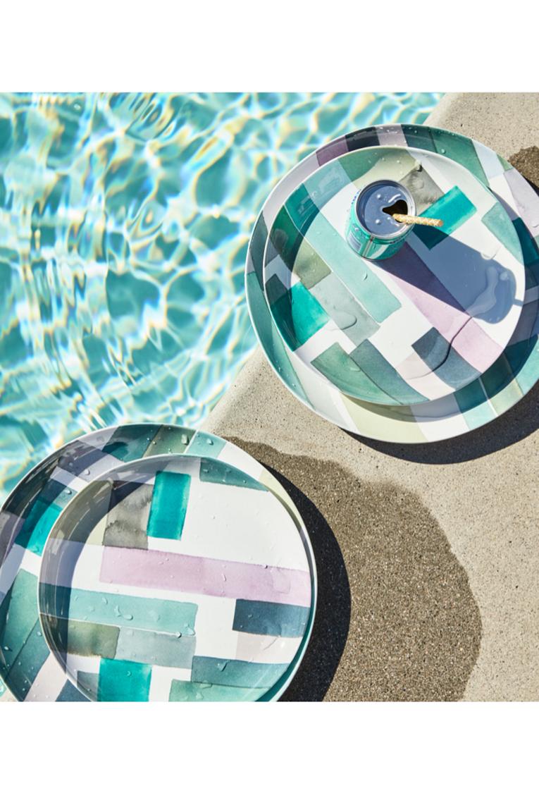 traditional outdoor living and pool on Best Outdoor Patio Furniture Crate And Barrel