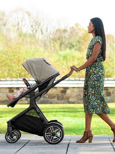 Stroller that becomes car top seat