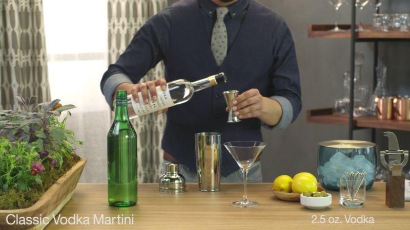 Play Callaway 12-Oz. Martini Glass - video 1 of 1