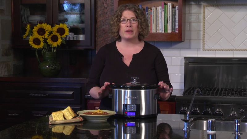 Play Cuisinart ® 3.5-Qt. Digital Programmable Slow Cooker - video 1 of 1