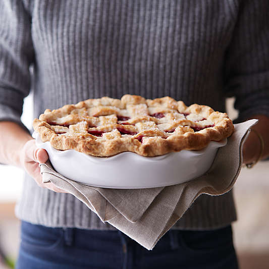 White Ruffle Pie Dish