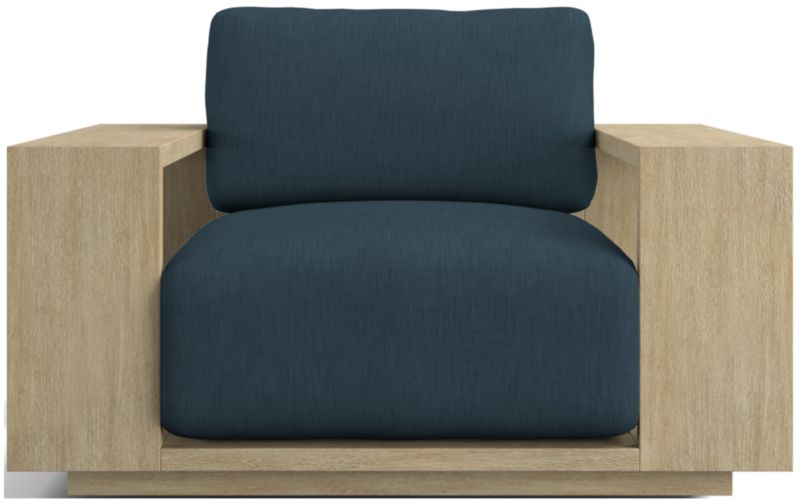 Viewing product image Mallorca Wood Outdoor Swivel Lounge Chair with Ivory Cushions - image 1 of 11