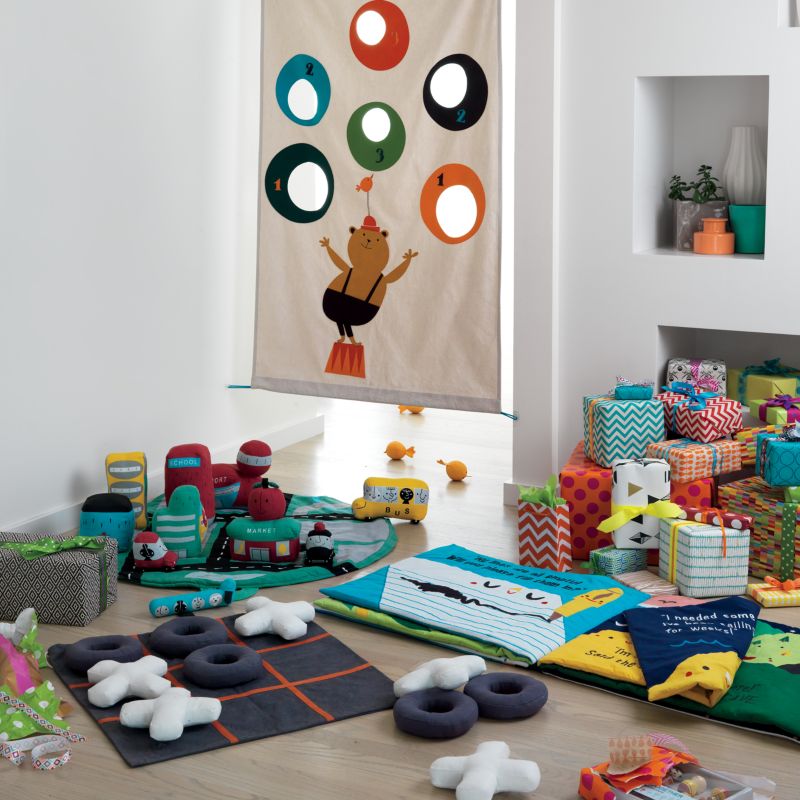 Doorway Kids Bean Bag Toss Game Crate & Kids